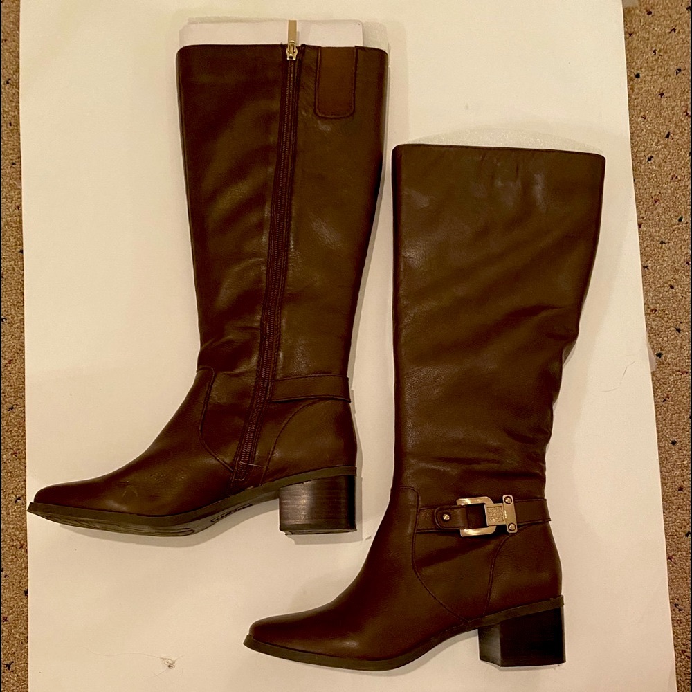 Anne Klein brown knee high boots. Size 8.5.